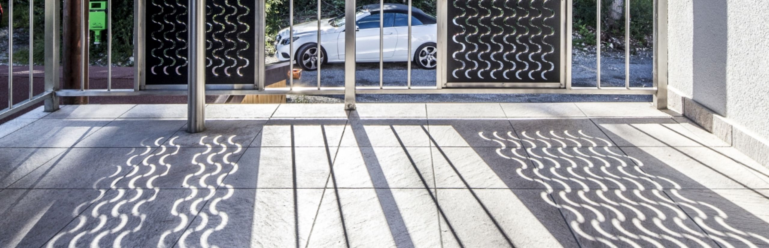 Balkonbekleding aluminium geperforeerde plaat rond gat recht